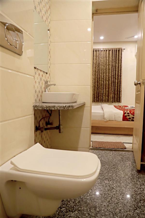 Hotel Klick International At "5 Min Walking " From New Delhi Railway Station Eksteriør bilde
